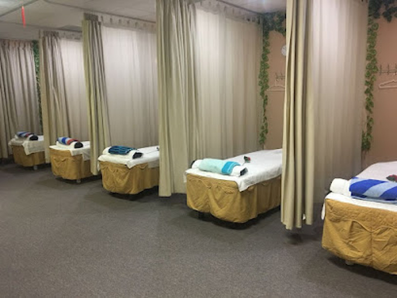 Happy Foot Spa photo 1