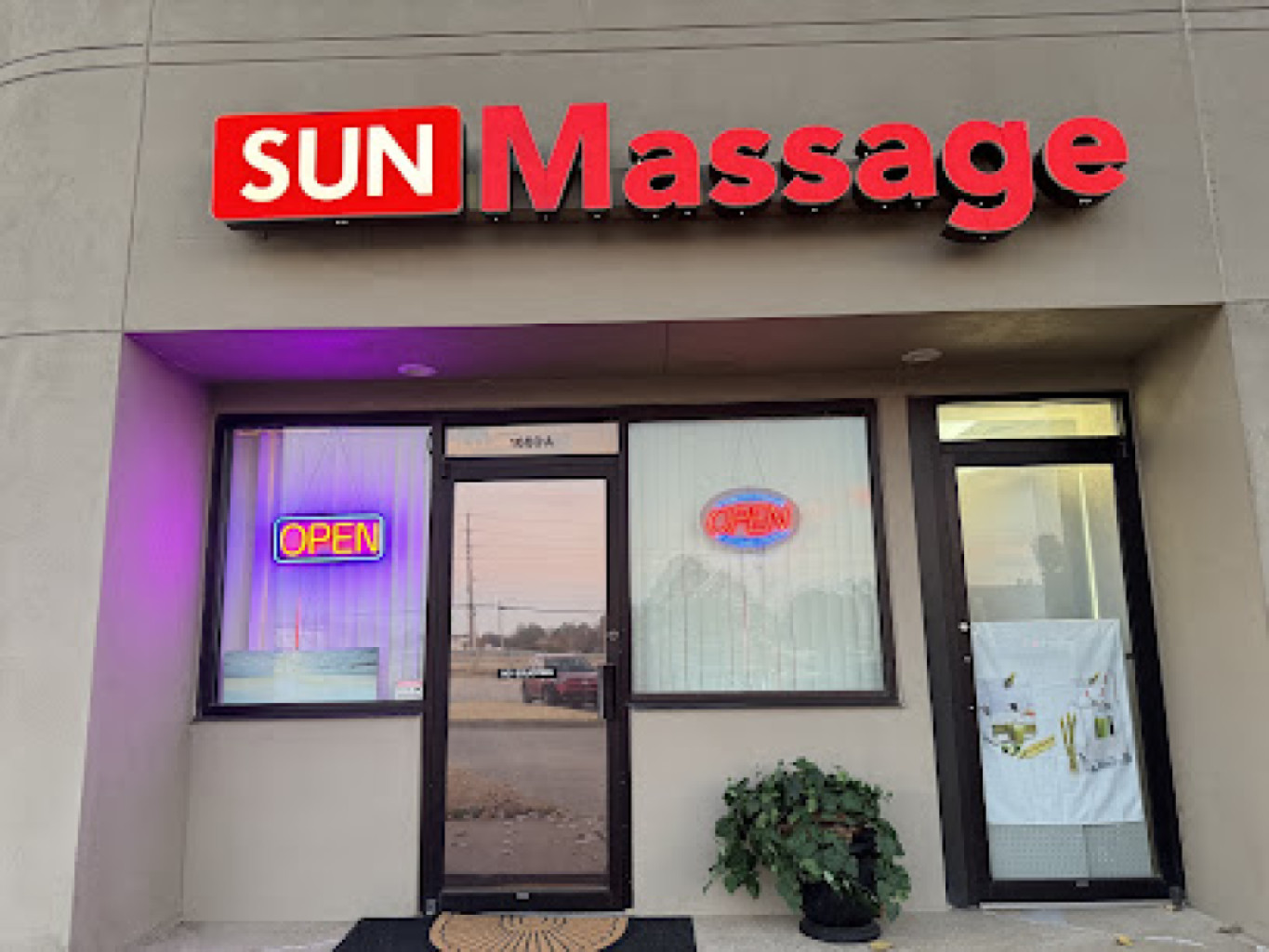 Sun Massage photo 1