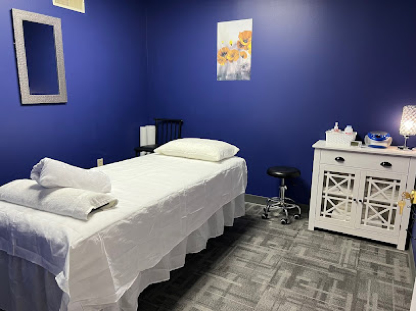 Deep Blue Massage Spa & Bodywork photo 1