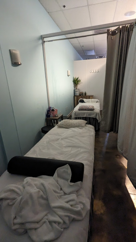 Sunshine Massage photo 1