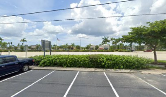 Lucky Star listing photo