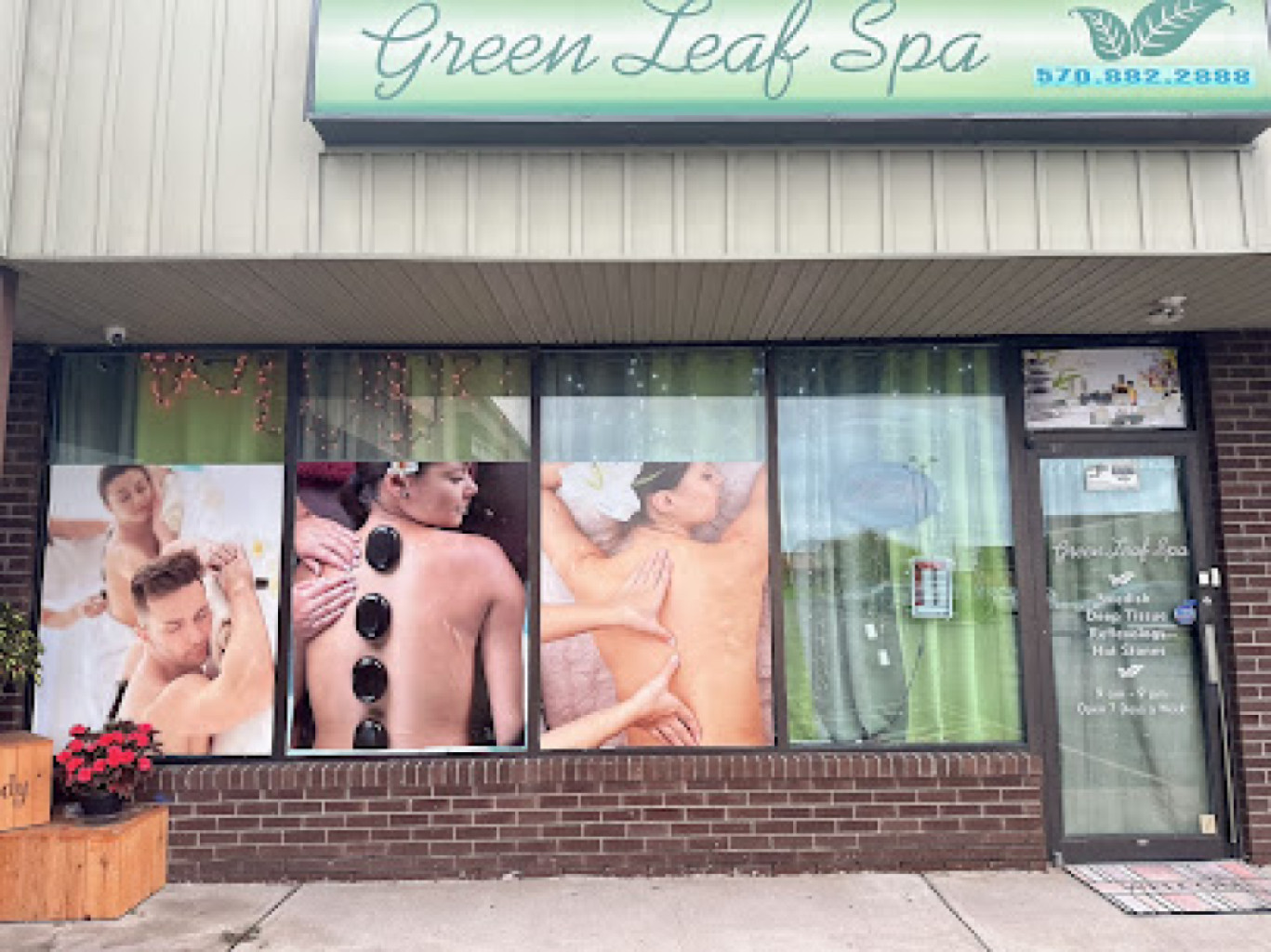 Green leaf spa photo 1