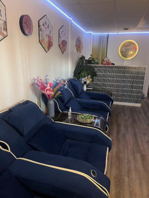 Queens Spa listing photo