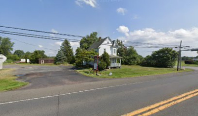 Pine Tree Spa listing photo