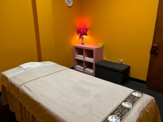 Golden Hands Spa listing photo