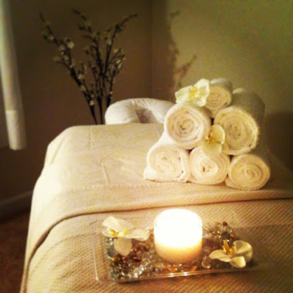 Kneading Knots photo 1