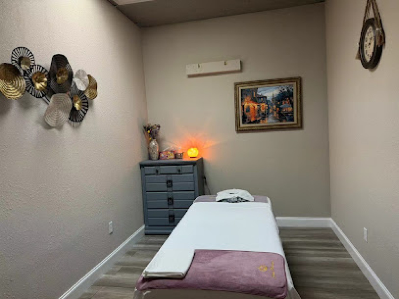 Sunny Massage photo 1