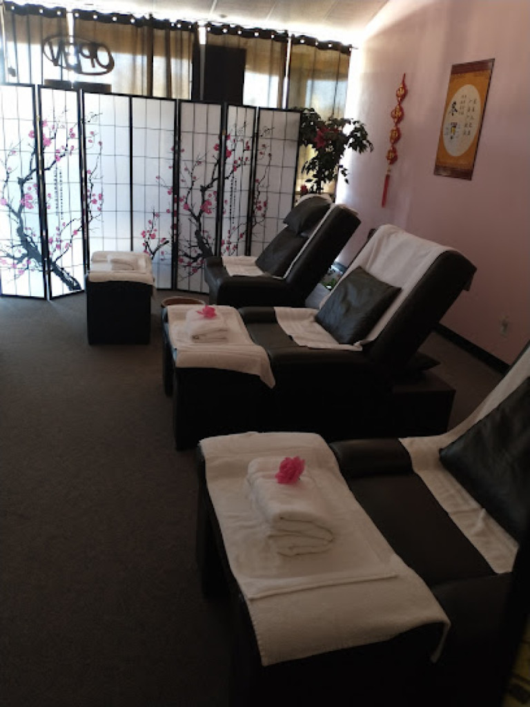 Happy Feet Reflexology photo 1