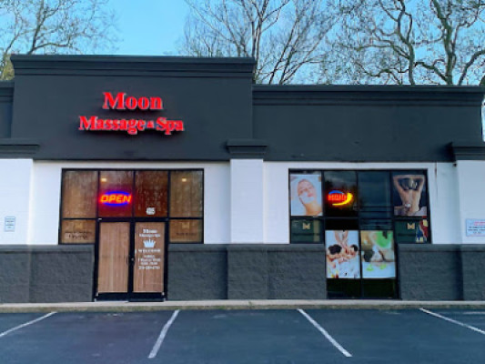 Moon Massage listing photo