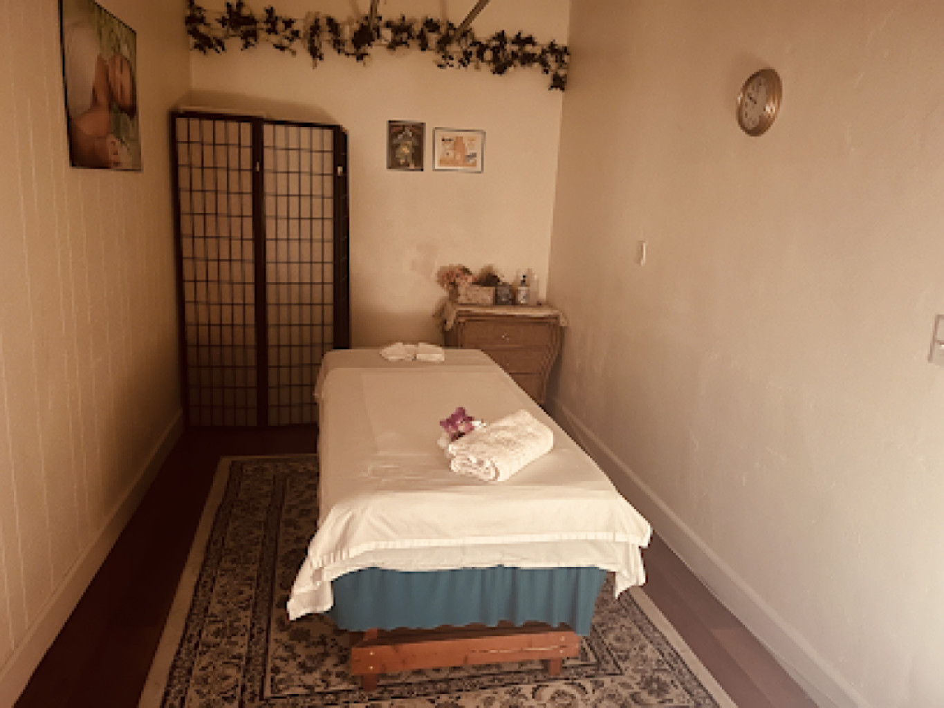 Ivy massage photo 1