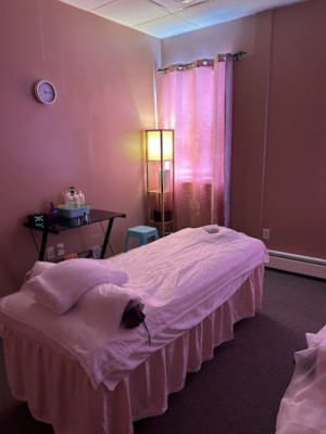 Island Spa Club listing photo