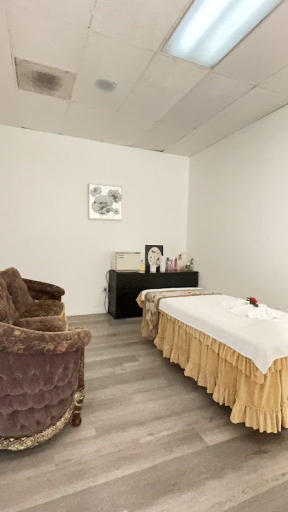 Luxury Massage photo 1