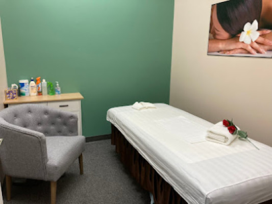 WW MASSAGE listing photo