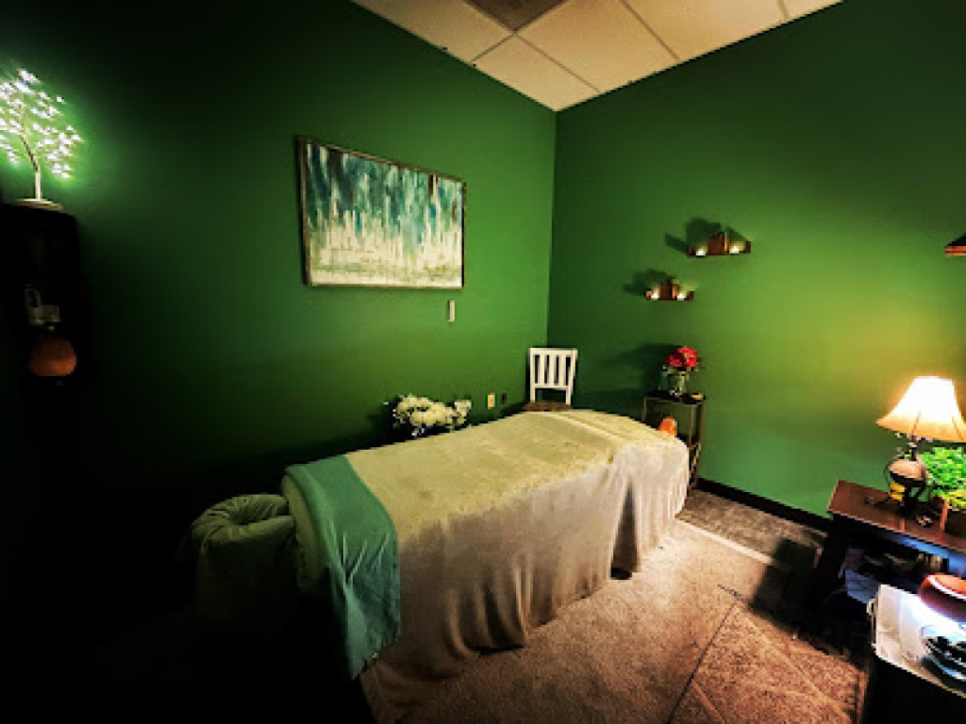 Healing Hands Spa photo 1
