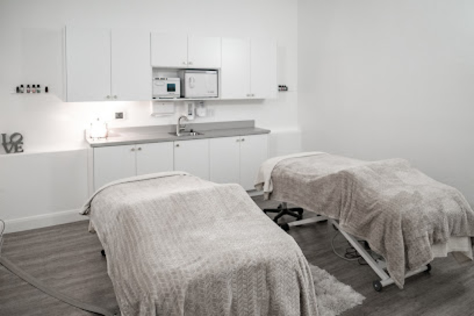 Luxury Massage photo 1