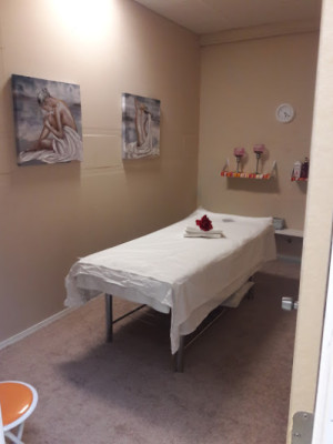 QH Chinese Massage listing photo