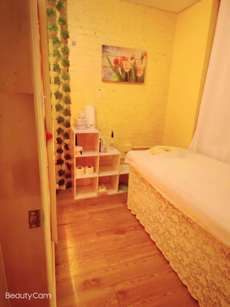 Shangri La Massage/Best Foot Spa photo 1