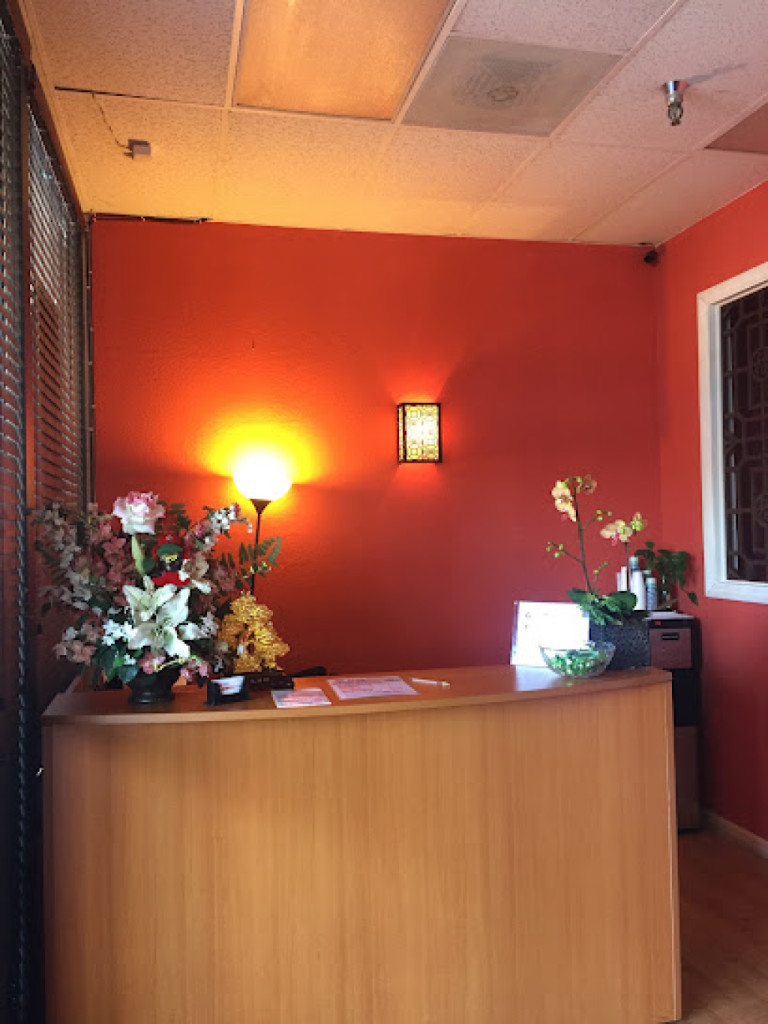 Jade Massage photo 1