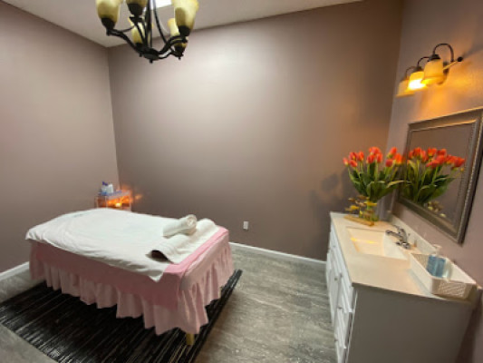 Massage Lucky 7 listing photo