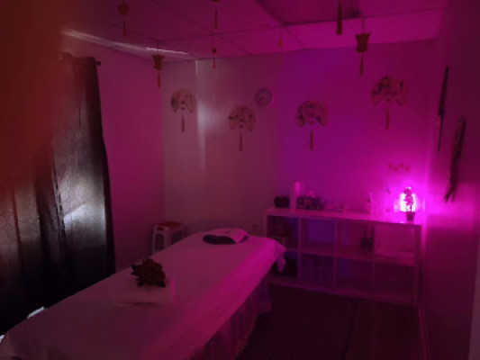 QQ 2 Spa listing photo