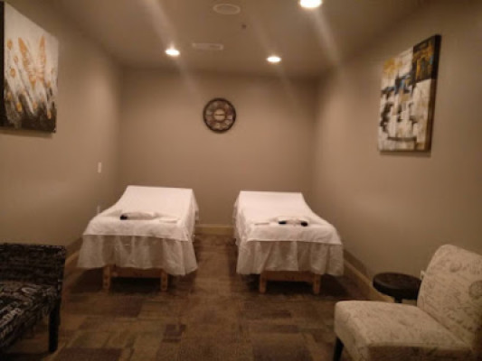 Mimi Massage listing photo