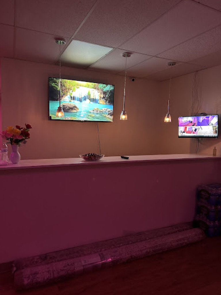 Relaxing Massage Spa photo 1