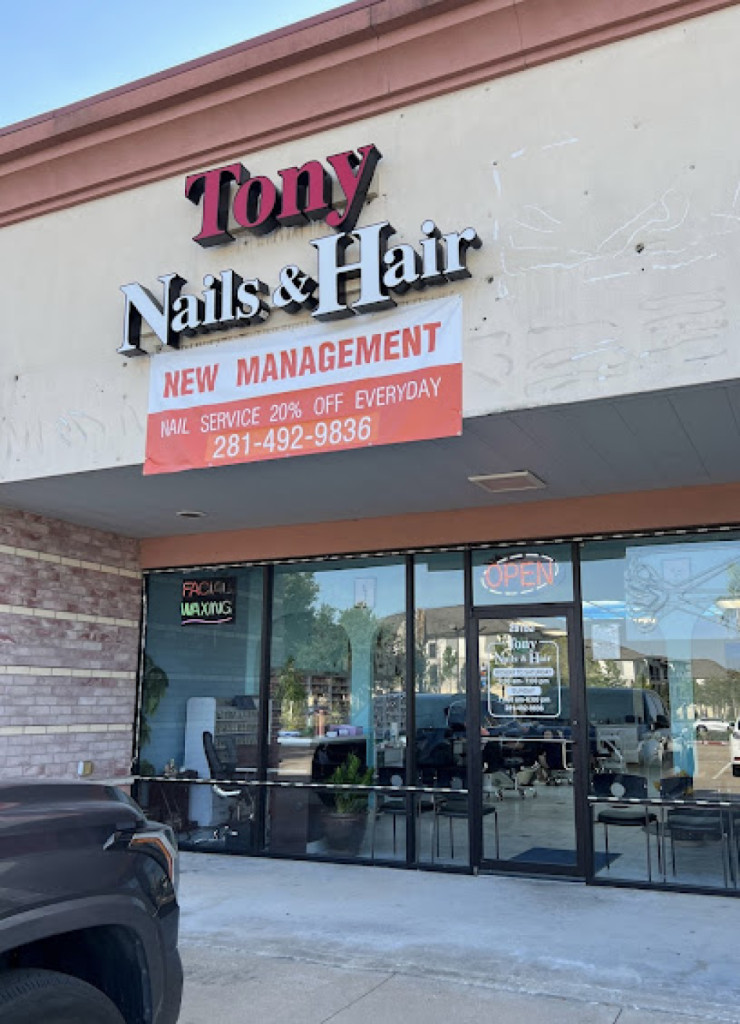 Tony's Hair and Nails photo 1