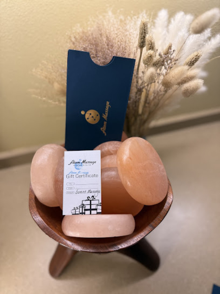 Atom Massage photo 1