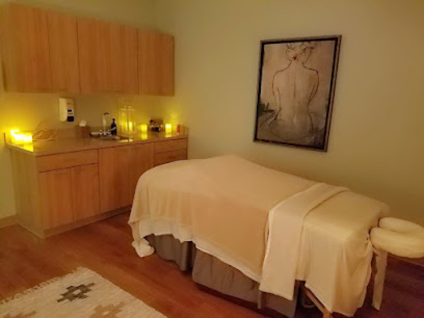 Amanda’s massage therapist photo 1