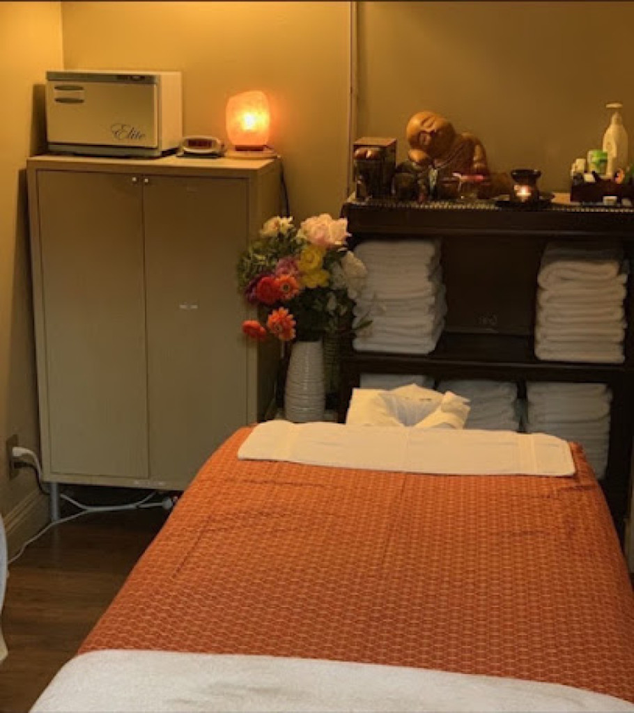 Thai Massage At The B Room photo 1