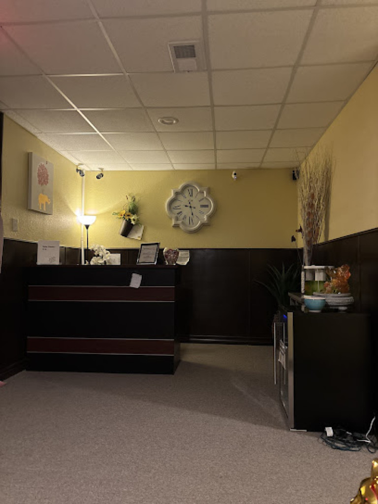Oaks Massage photo 1