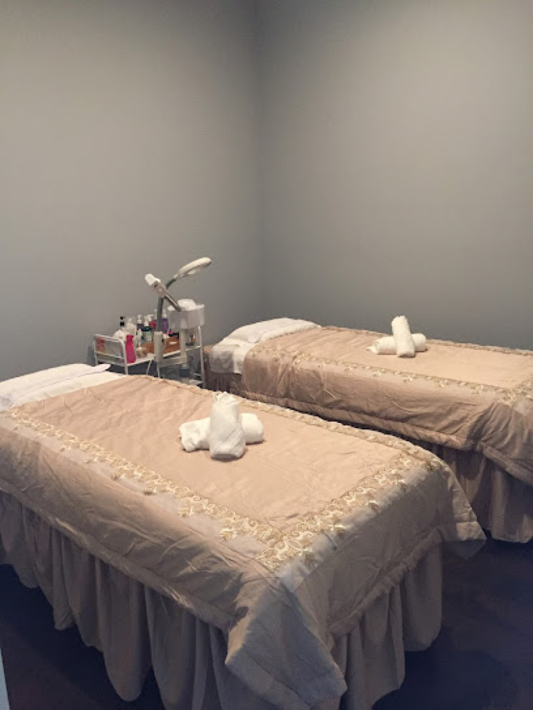 Holiday Spa & Massage photo 1