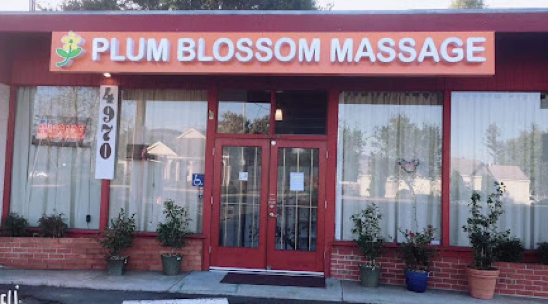 Plum Blossom Massage photo 1