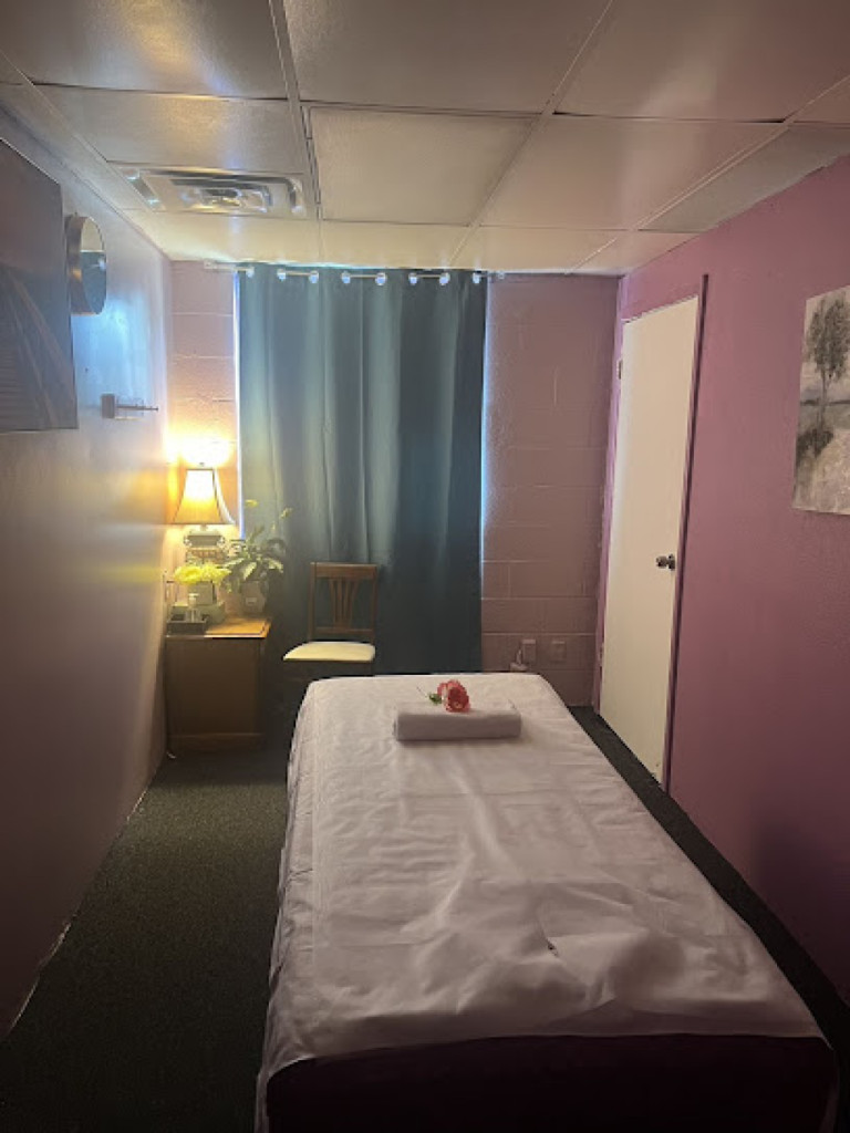 Kay Massage photo 1