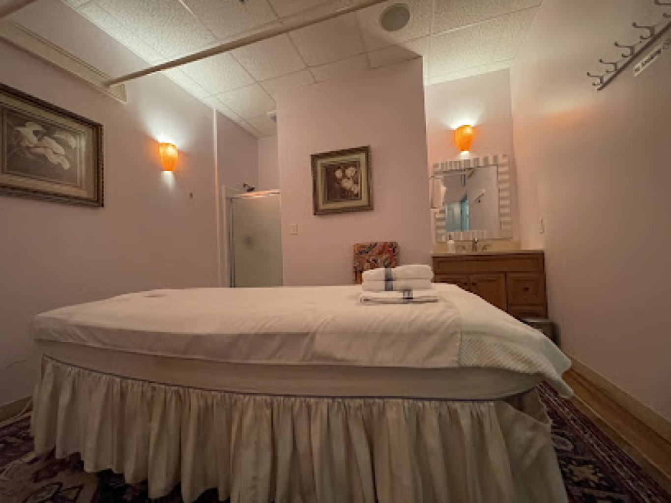 Oasis Spring Massage photo 1