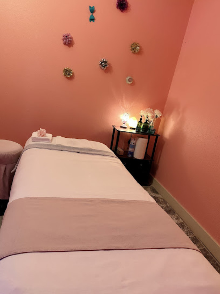 Aroma Massage Spa photo 1