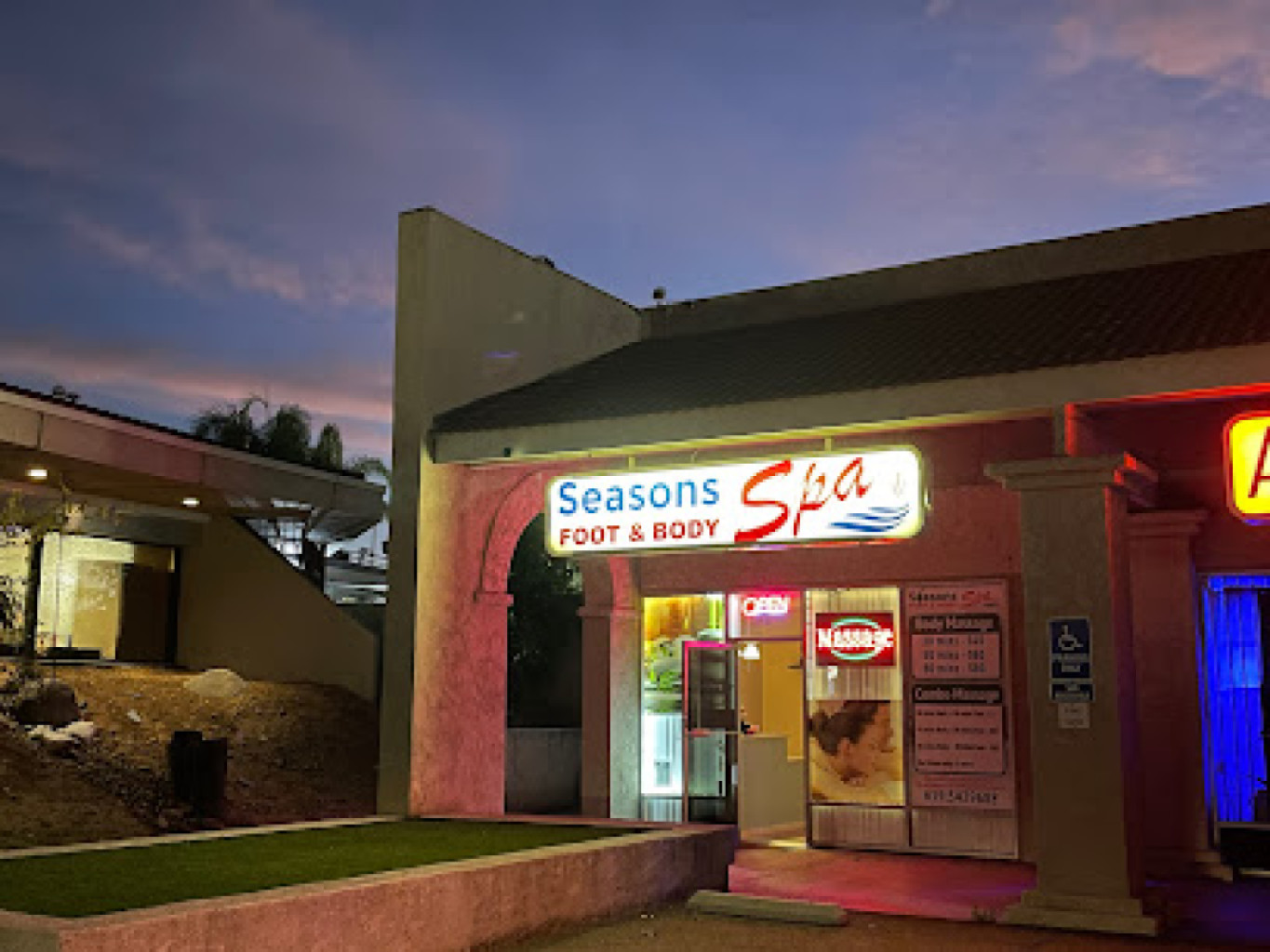 Seasons Spa photo 1