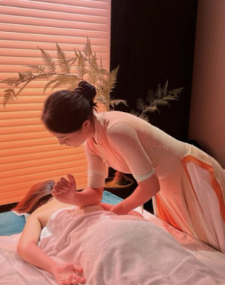 Pink Spa listing photo
