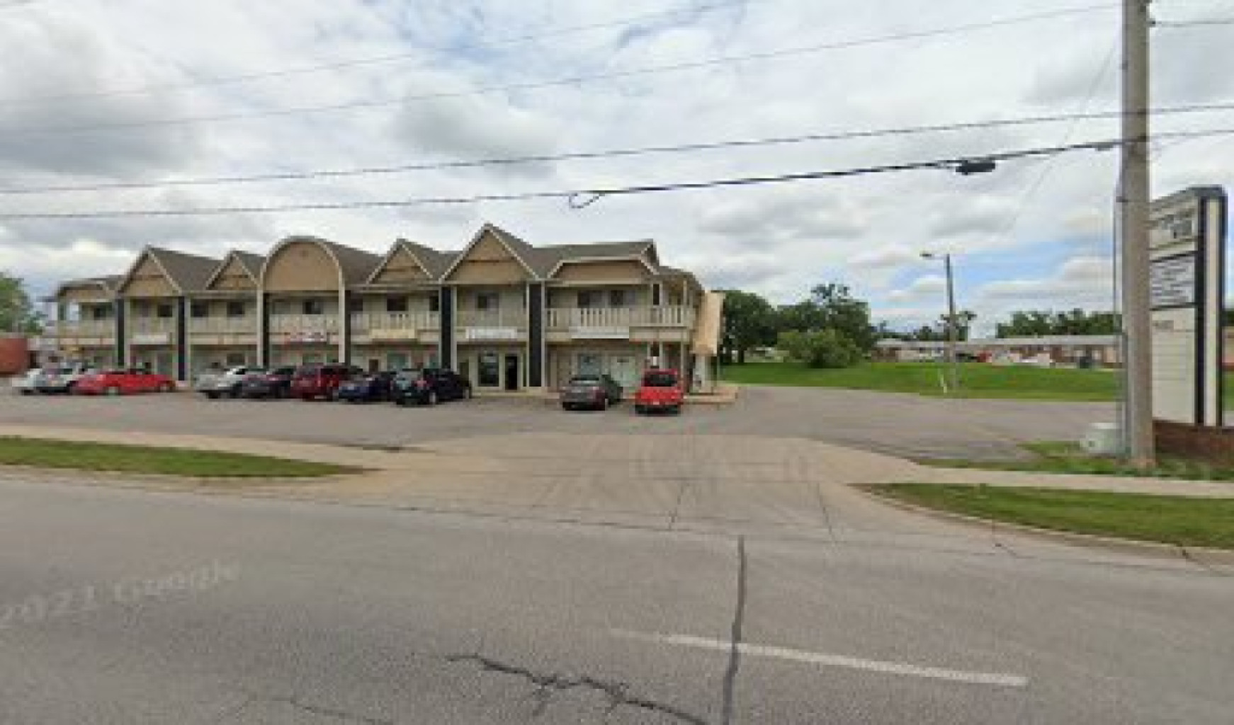East Queen Massage photo 1