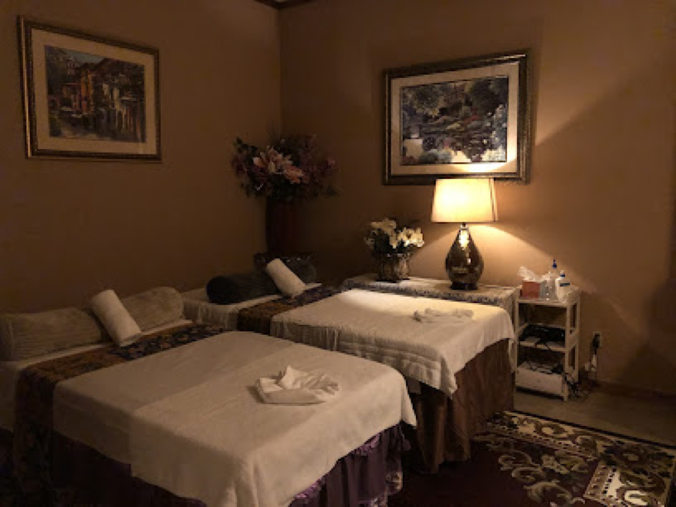 Essence Massage photo 1