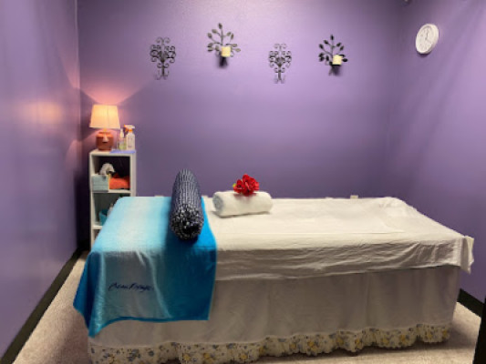 7 Day Massage listing photo