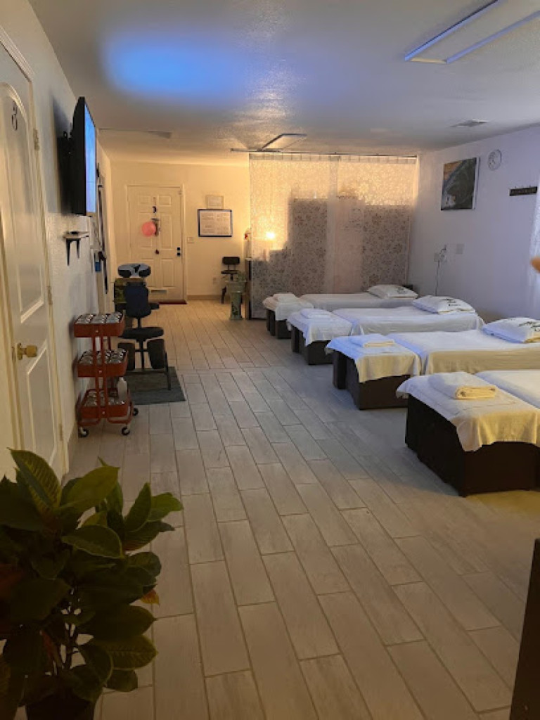 Su’s massage therapy photo 1