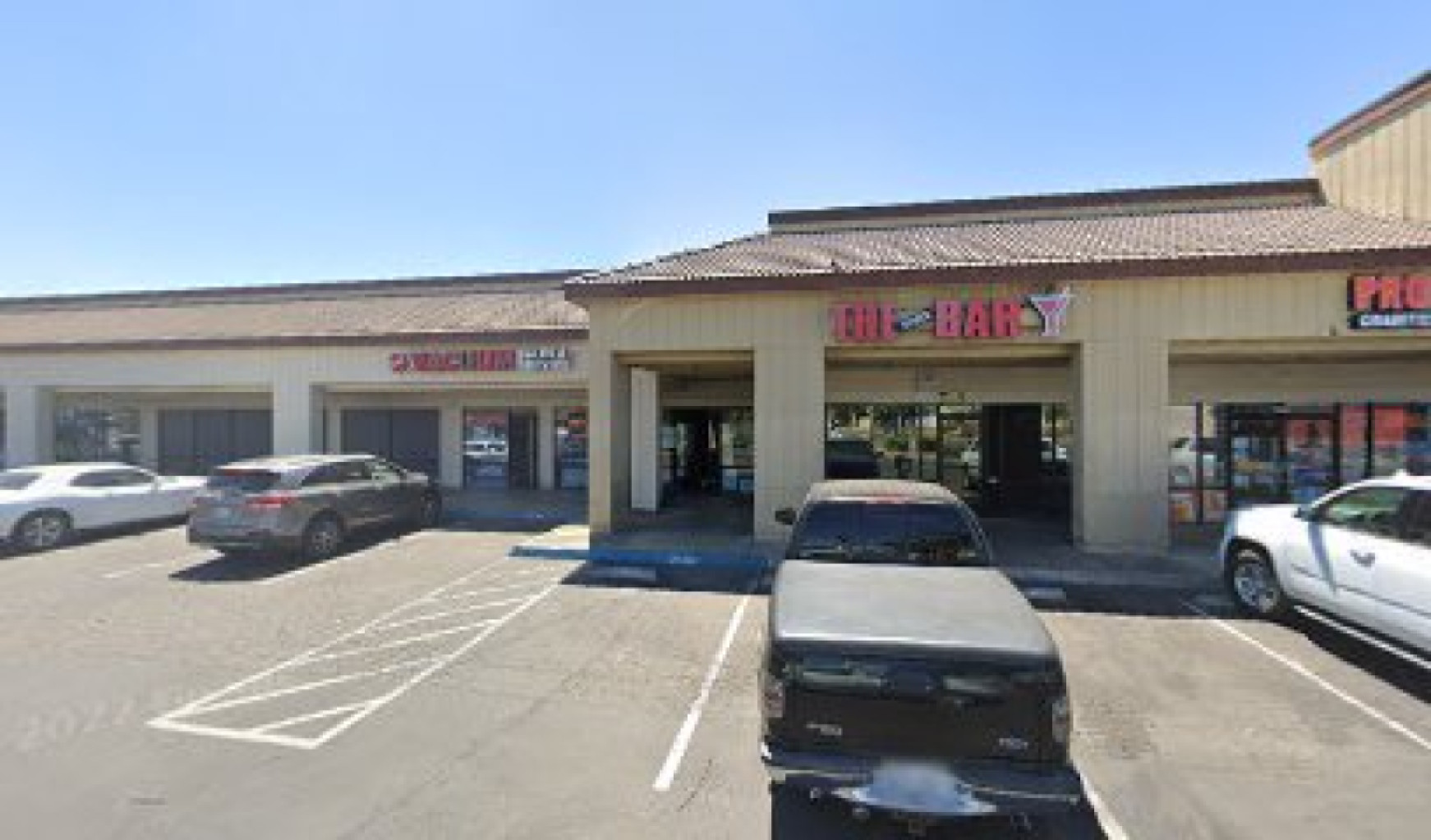 ROYAL WELLNESS photo 1
