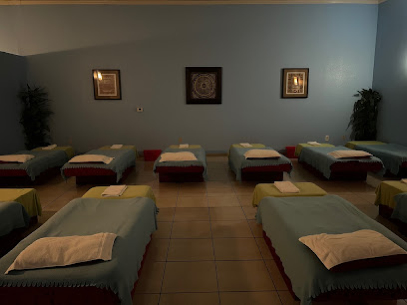 Happy Day Spa Foot & Body Massage photo 1