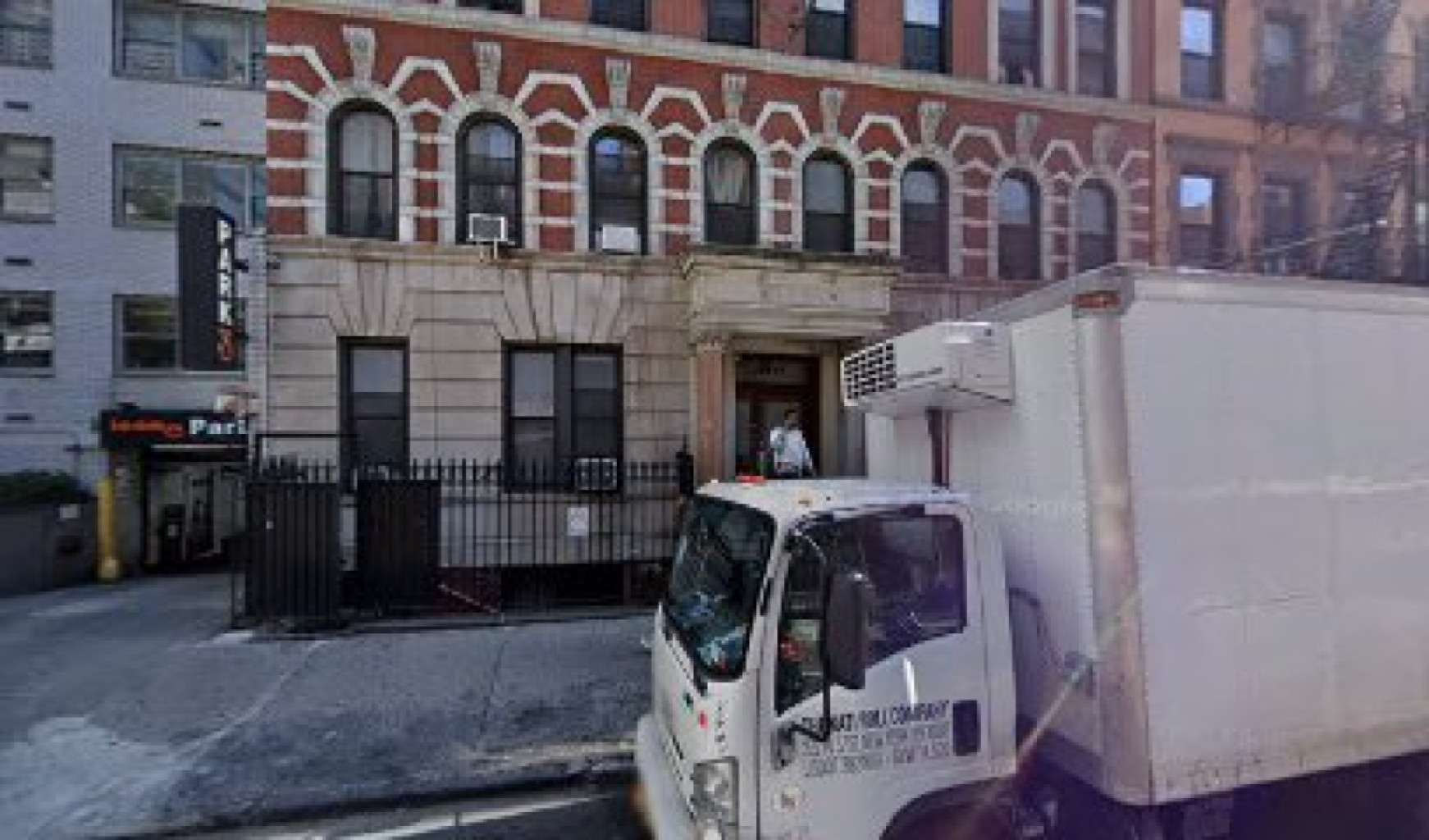 Go Nuru  on 53rd photo 1