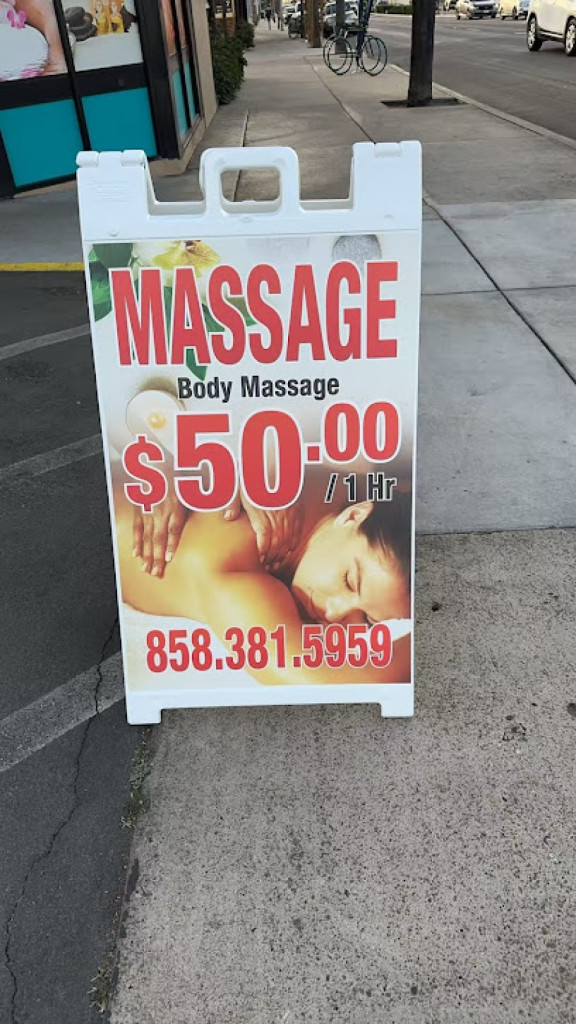 Pure Massage photo 1