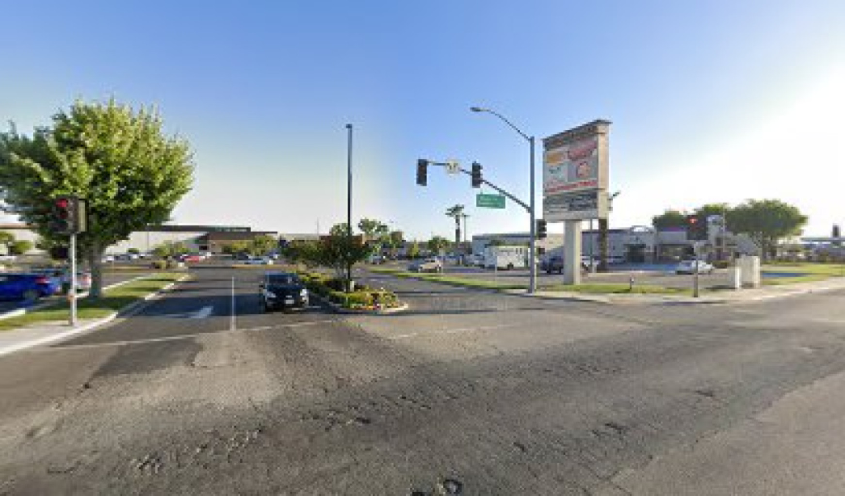 Shayla Salon photo 1
