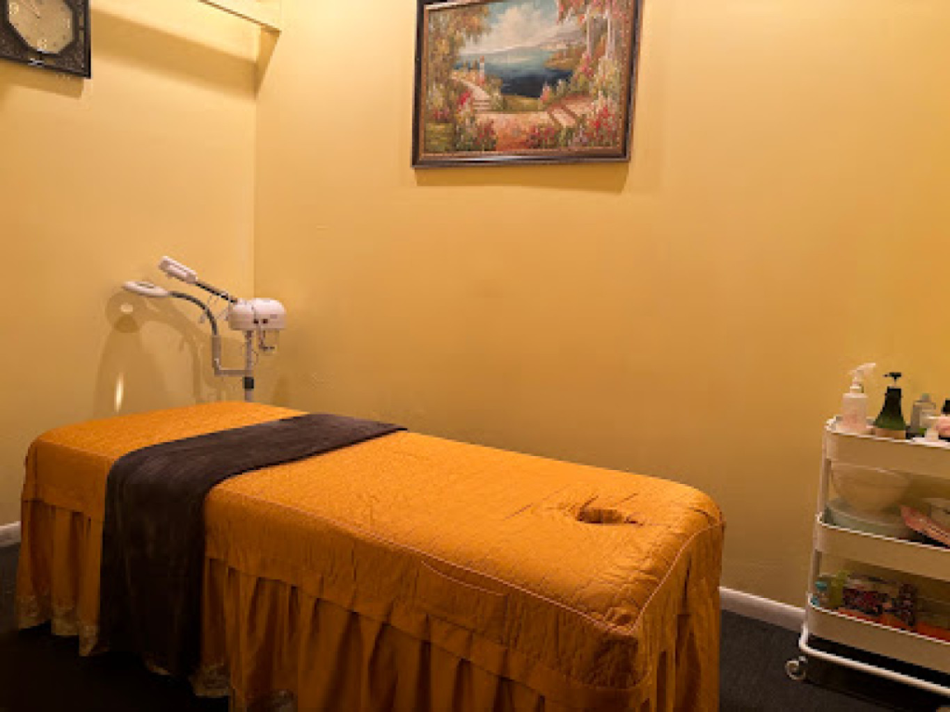 Asian Massage photo 1