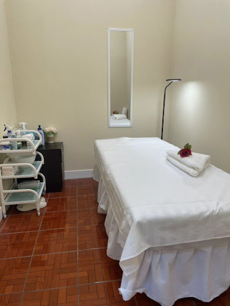 Lucky Foot Massage photo 1