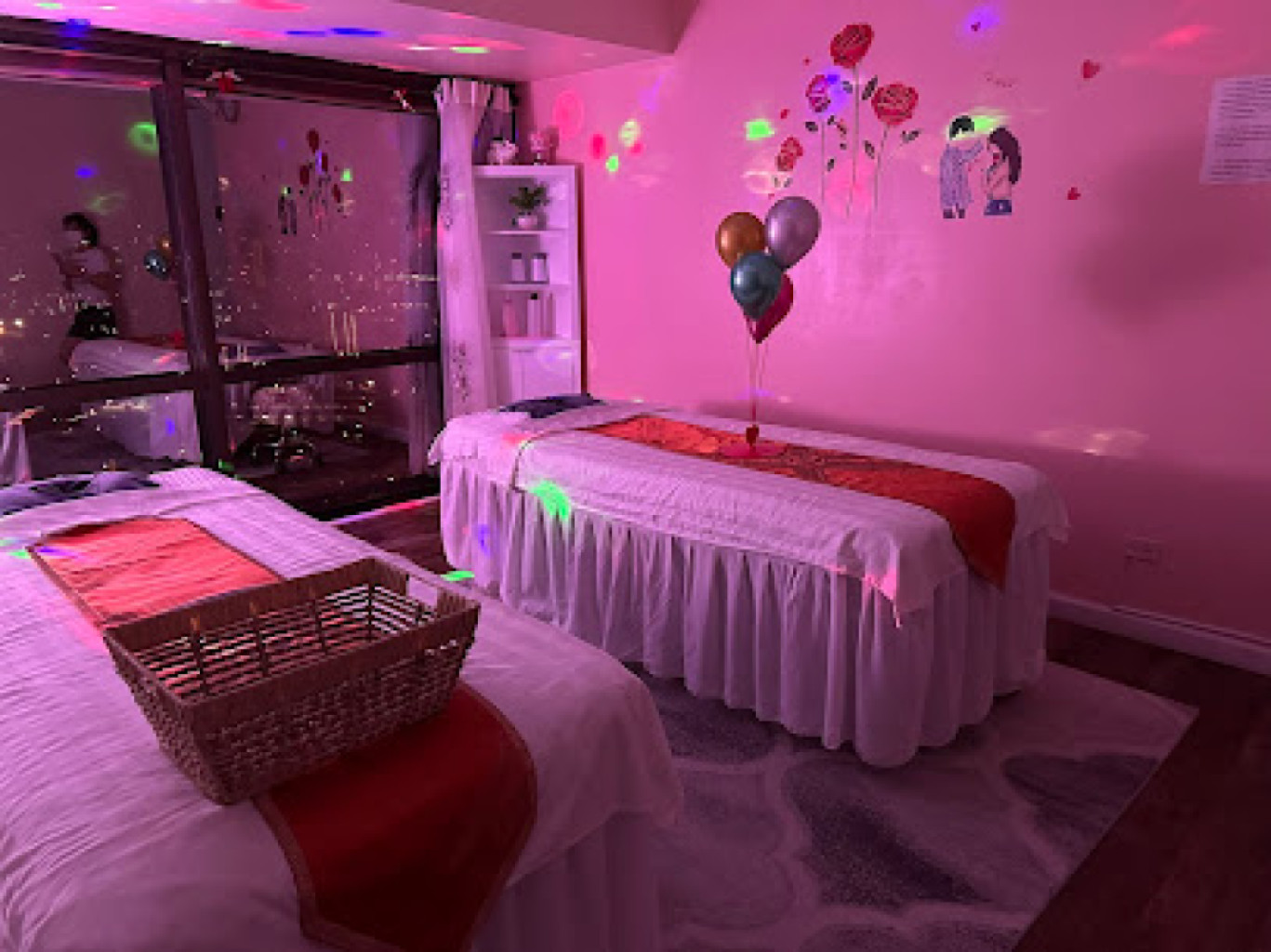 Pink Massage photo 1